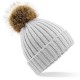 GORRO CON POM POM